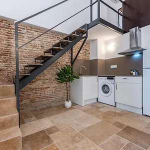 https://atico-duplex-2-con-barbacoa-y-terraza.catalonia-hotels.com